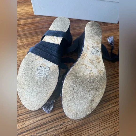 Chanel Espadrilles - Picture 5 of 6